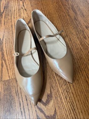 M. Gemi Pointed Mary Jane Flats - Tan